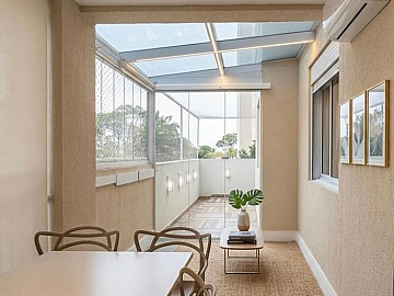 Condom�nio You, Santana