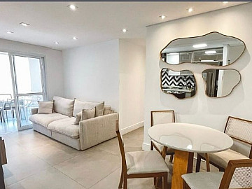 Condom�nio You, Santana